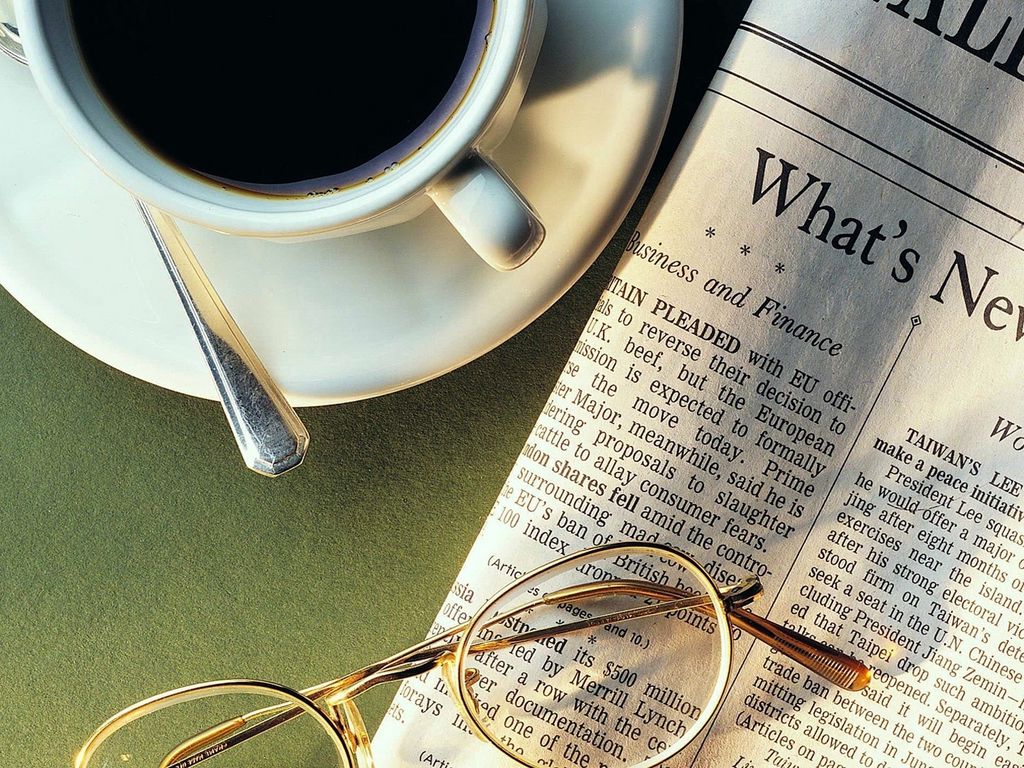 Newspaper Coffee Cup Spoon Sunglasses News Cup Holder 84893 1024X768